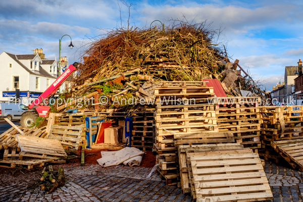 Biggar Bonfire 2018 - picture © copyright Andrew Wilson - all rights reserved