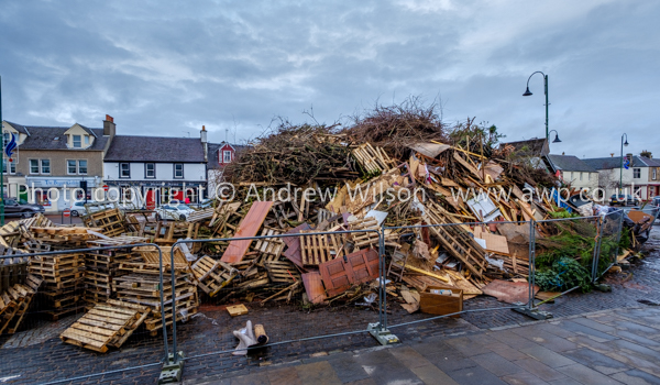 Biggar Bonfire - picture © copyright Andrew Wilson - all rights reserved