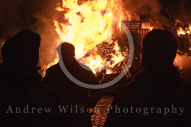 Biggar Bonfire 2008 - photo © ANDREW WILSON - all rights reserved