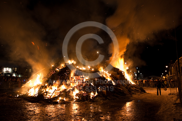 Biggar Bonfire 2009 - photography by ANDREW WILSON